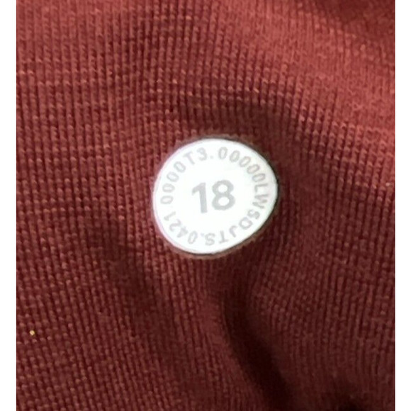 Lululemon Burgundy Capri Leggings Size 18‎ - Picture 2 of 5